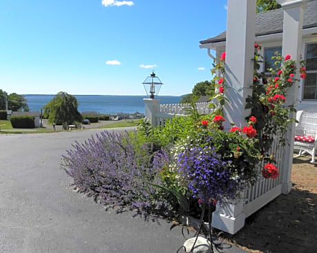 Colonial Gables Oceanfront Village