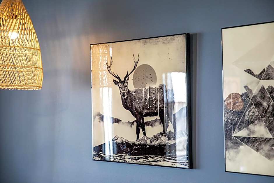 Nightcap at Monash Hotel