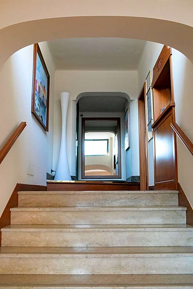 Rex Hotel Residence