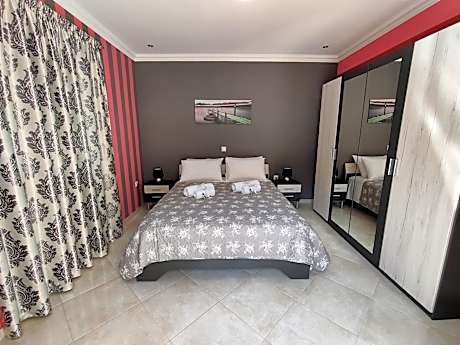 Silver Pearl Apartment