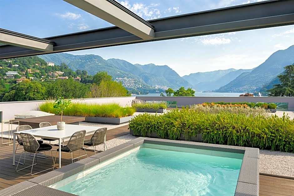 Hilton Lake Como