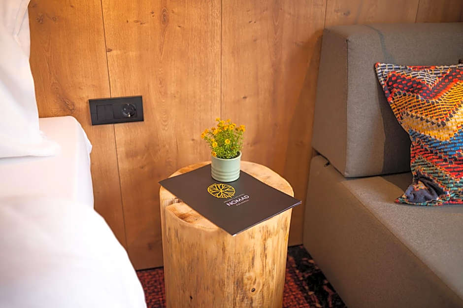 Hotel Nomad