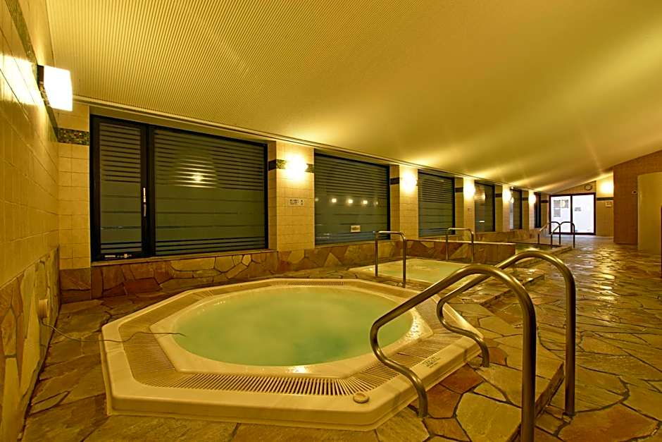 Okura Chiba Hotel
