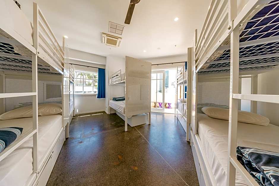 Maze Backpackers - Gold Coast