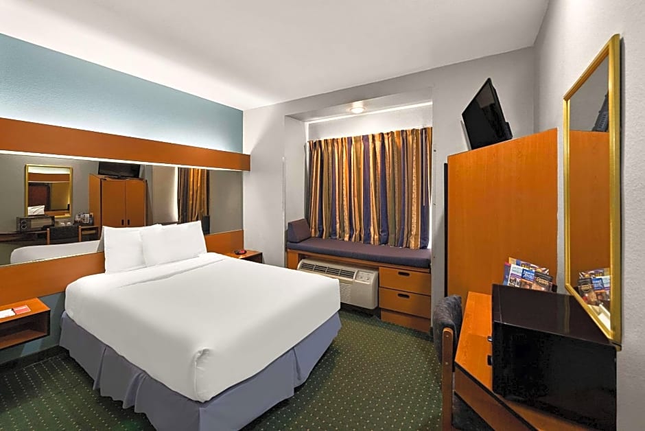 Econo Lodge Inn & Suites Mesquite - Dallas East