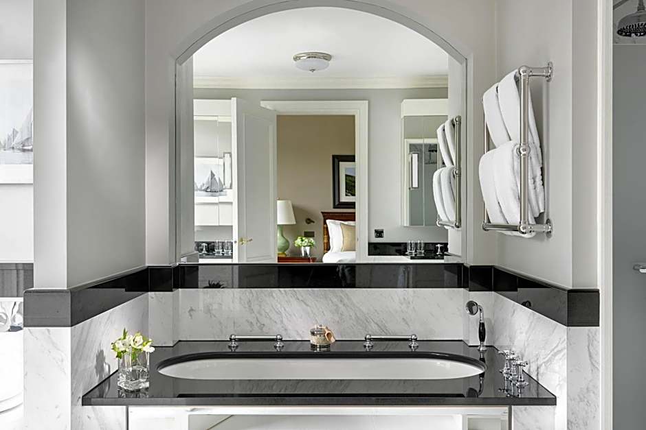 The Shelbourne, Autograph Collection