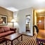 Quality Suites Paducah I-24