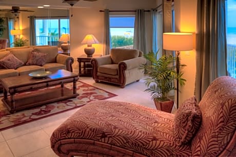 Three-Bedroom Apartment with Water View