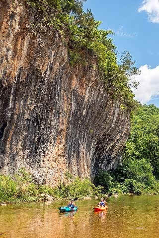 Echo Bluff State Park