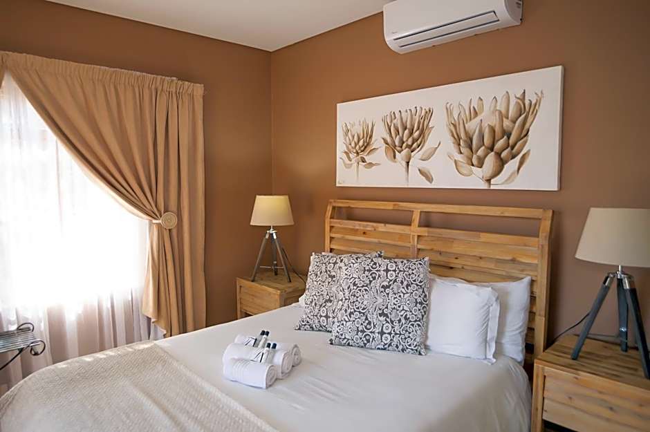 Augrabies Falls Lodge & Camp