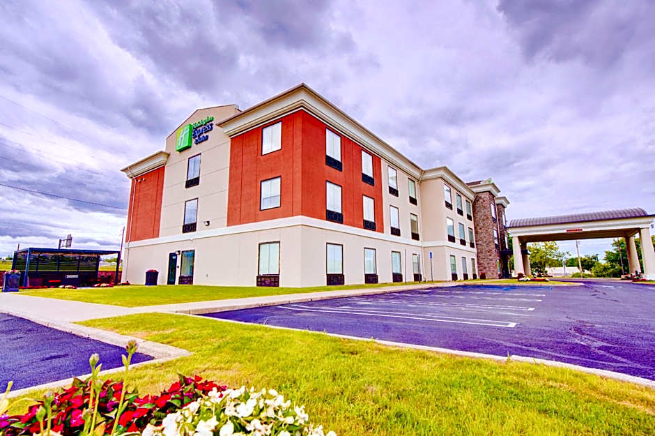 Holiday Inn Express Hotel & Suites Chester By IHG