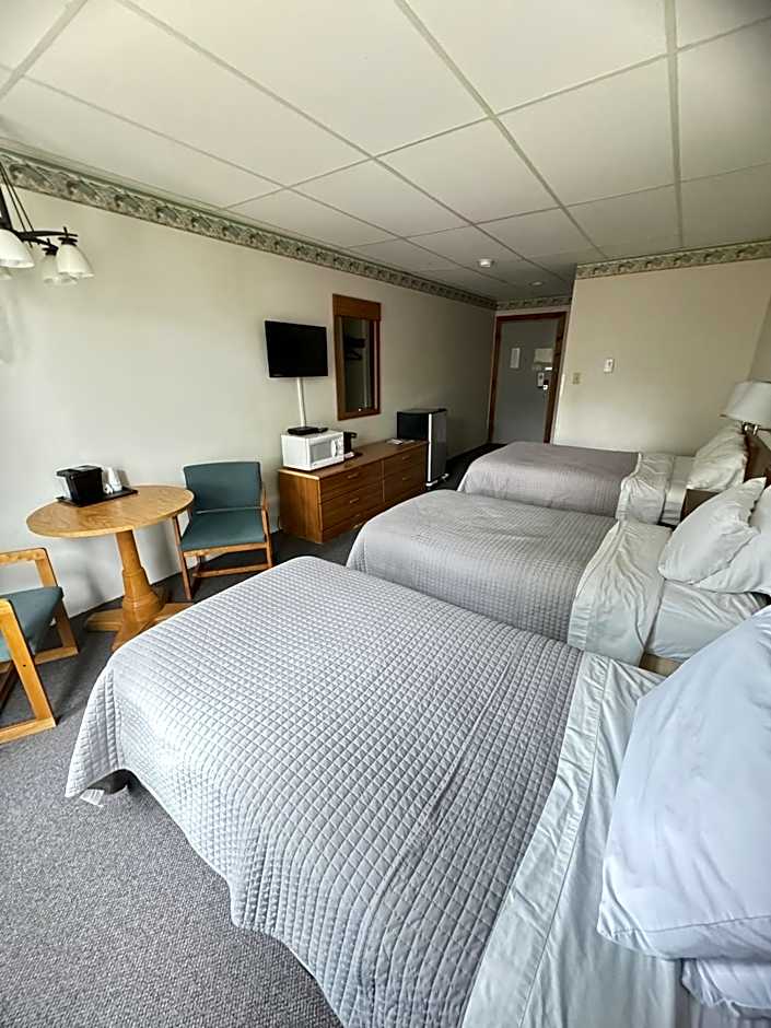 Lake Ontario Motel & Inn