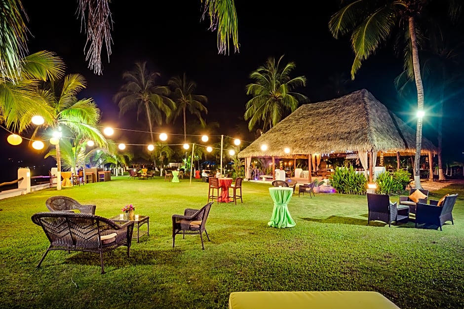 Bahia del Sol Beachfront Boutique Hotel
