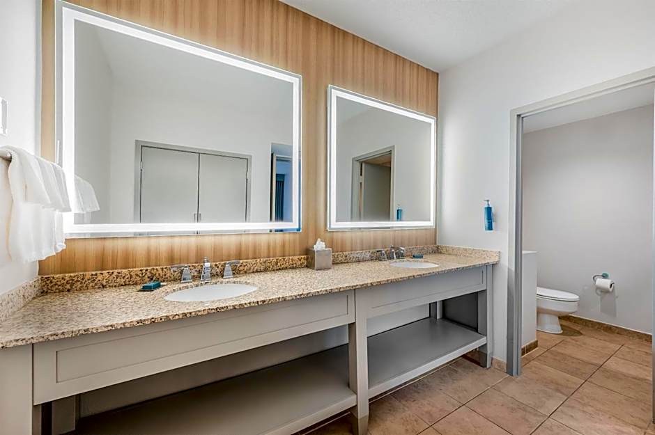 DoubleTree Suites By Hilton Raleigh-Durham