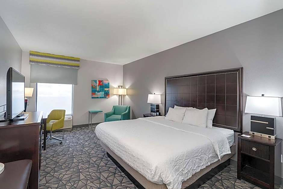 Hampton Inn By Hilton Bloomington West