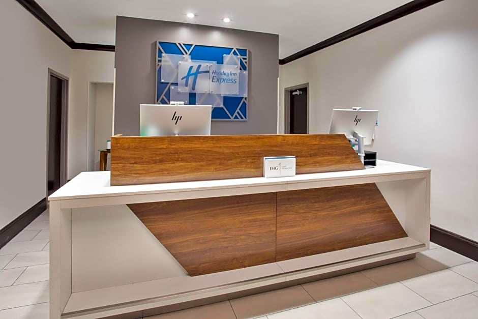 Holiday Inn Express Augusta North By IHG
