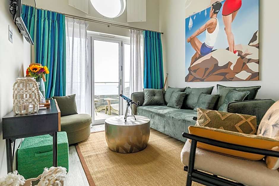 Beach Hut Suites