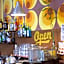 Sunflower City Student Hostel & Bar