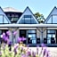Gables Lakefront Motel