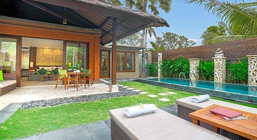 Legian Beach Hotel