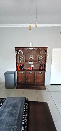 Queen Room with Garden View