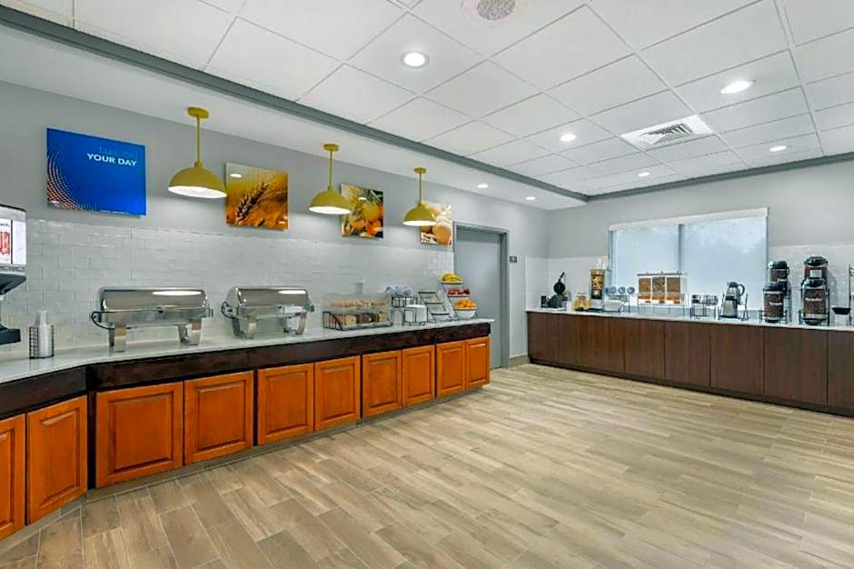 Comfort Inn & Suites