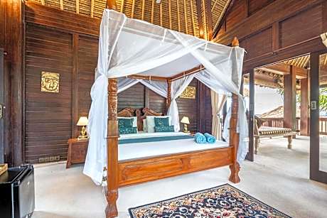 Deluxe Double Room with Balcony and Ocean View