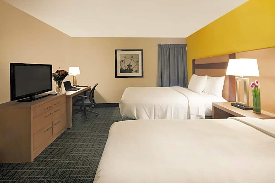 Canadas Best Value Inn - Toronto