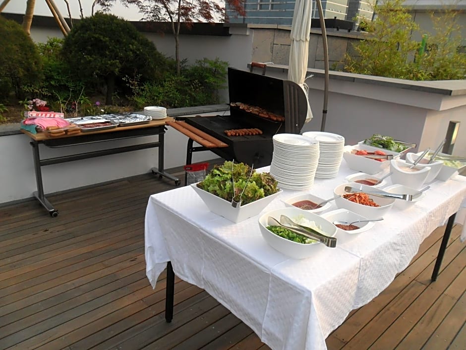 Urban Boutique Hotel