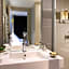 Suites & Hotel Helzear Champs-Elysees