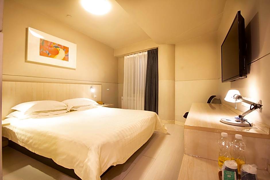 Jinjiang Inn Anshan Thriving Square
