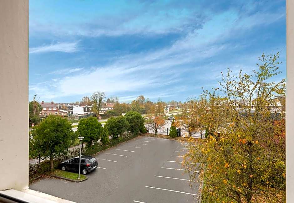 B&B HOTEL Douai Parc Des Expos Cuincy