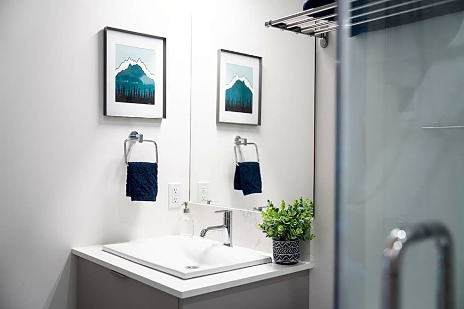 Summit Views Condo by Revelstoke Vacations