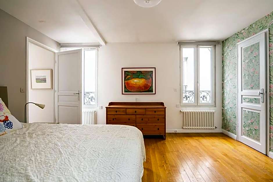 Country home in Paris