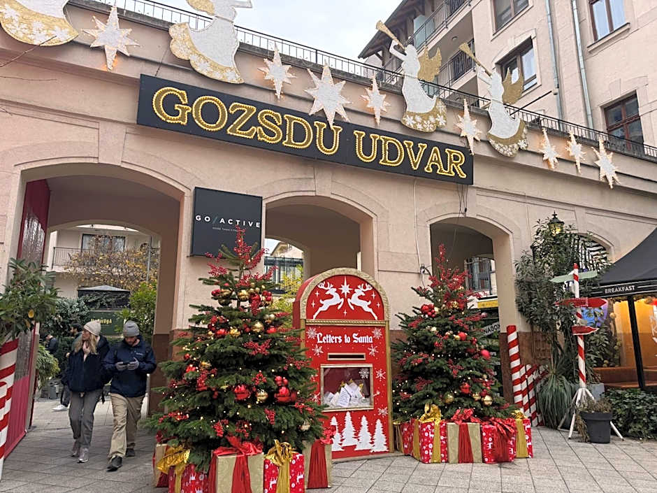 Gozsdu Court Budapest