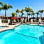 Days Inn & Suites by Wyndham Anaheim At Disneyland Park
