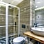 One Luxury Suites