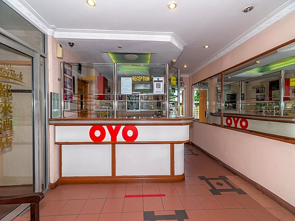 OYO 89864 Hotel Holiday Park