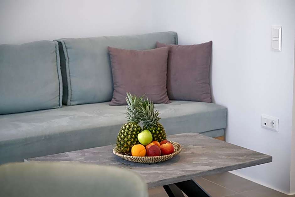 Alexandros Apartments