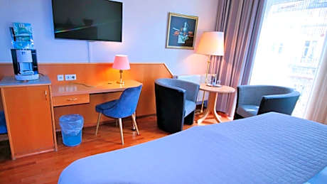 Premium Twin Room