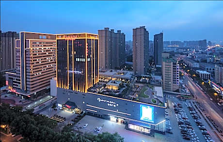 Ramada by Wyndham Luoyang Downtown