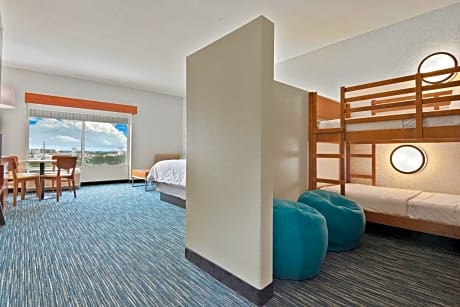 Family Suite with Sofa Bed and Accessible Tub