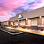 Days Inn by Wyndham Newton