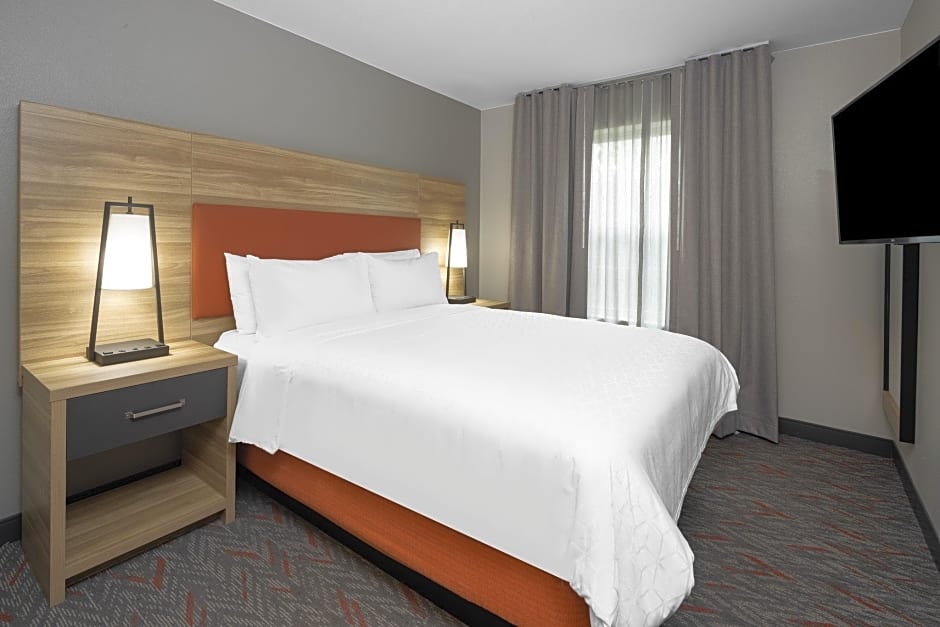 Candlewood Suites - Boston North Shore - Danvers, an IHG Hotel