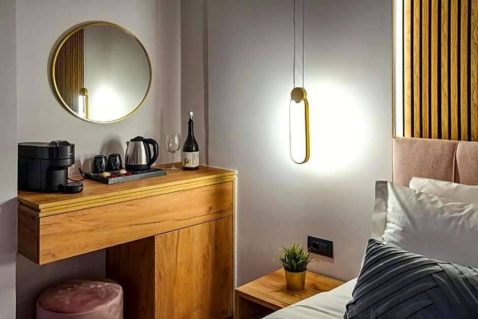 CITYLUXE Suites & Rooms