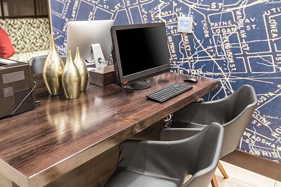 Hyatt Place Greenville Downtown