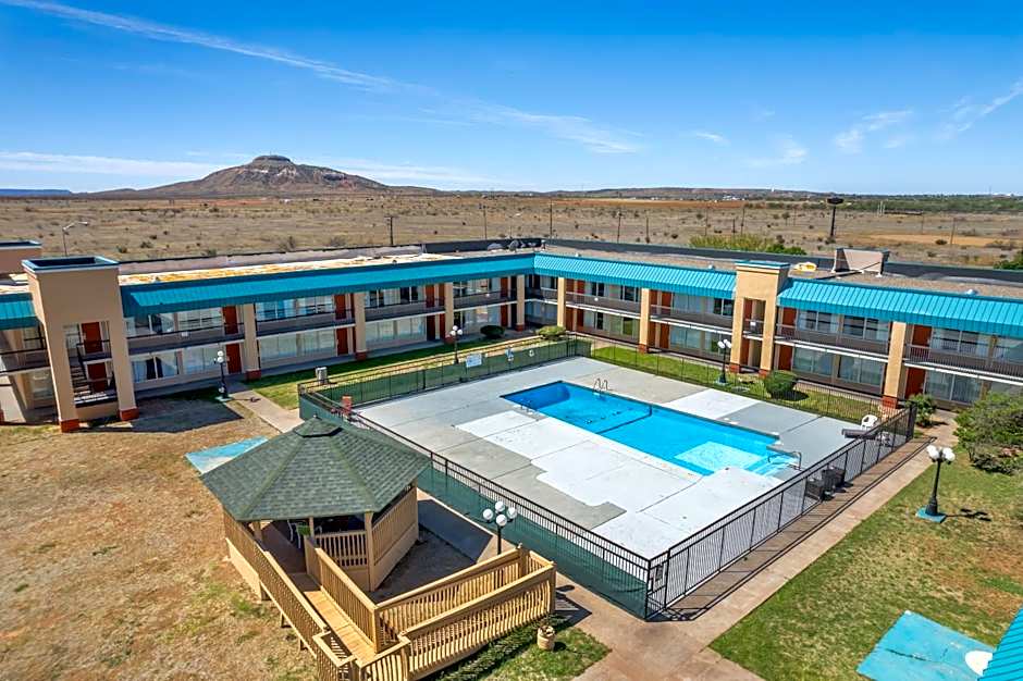 Quality Inn Tucumcari