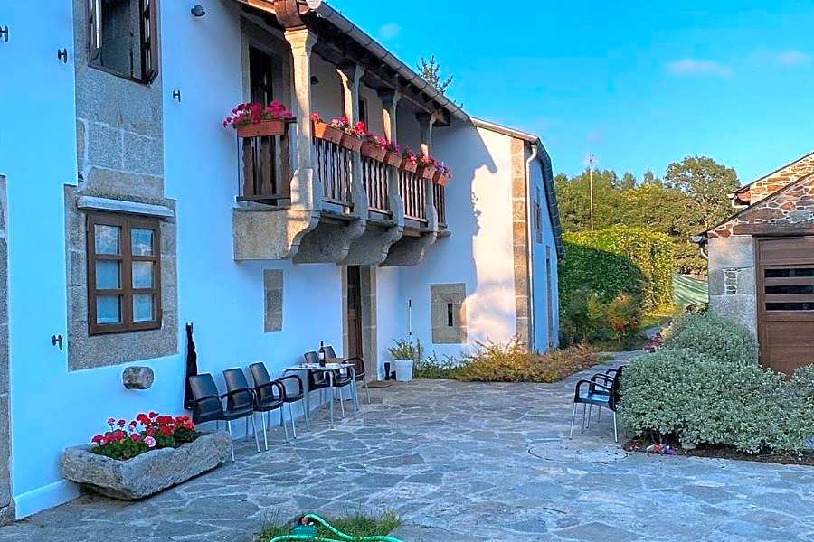Habitaciones La Cuevona de Guitiriz,Parga, en el camino norte Lugo