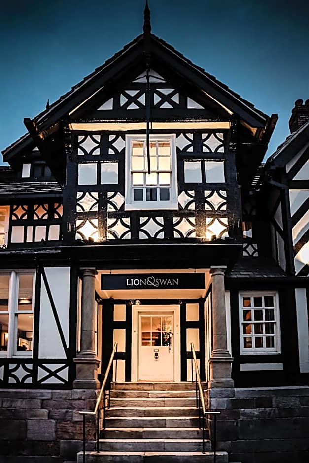 Lion & Swan Hotel