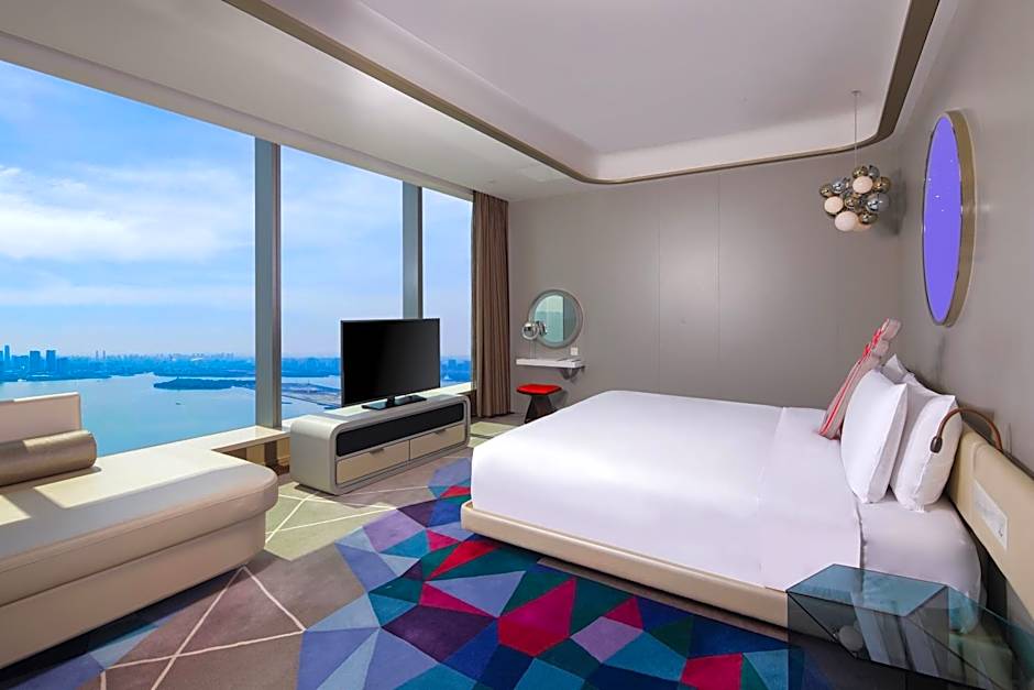 Photo 1 of 6 of Mega 1 King Bed Guestroom, Lake View